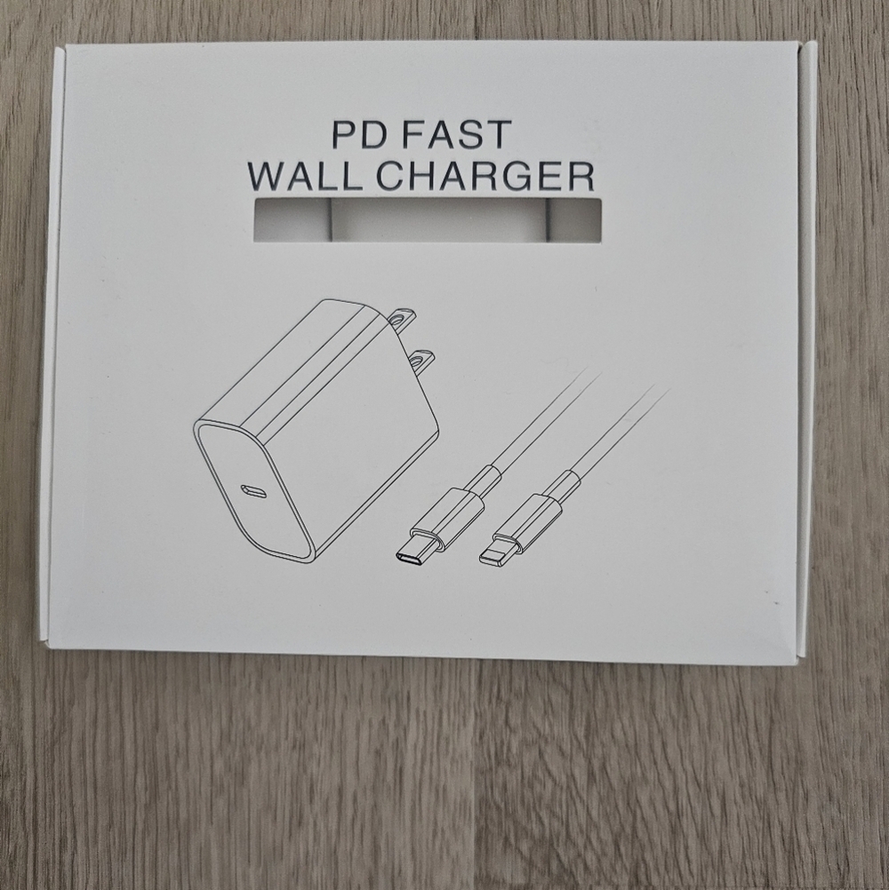 NWT USB C Charger To Lighting IPhone pack of 3